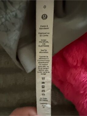 lululemon athletica Leggings with Gray Fabrics